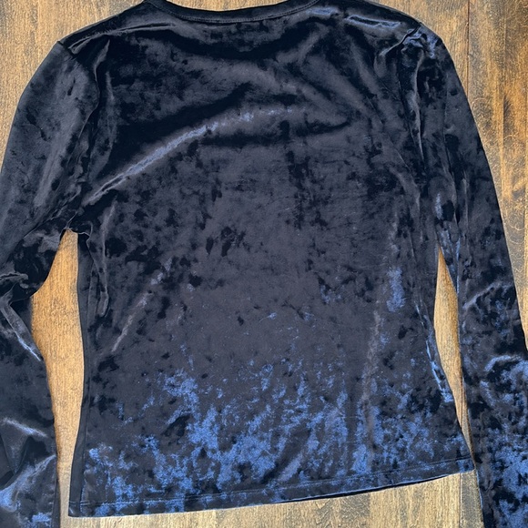 Michael Kors crushed velvet cut out top. - Picture 7 of 7